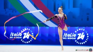 aa q neumann julia aut sfe02547 copia simone ferraro ph